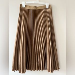 H&M gold skirt